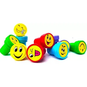 ابتسامة سعيدة لطابع البريد